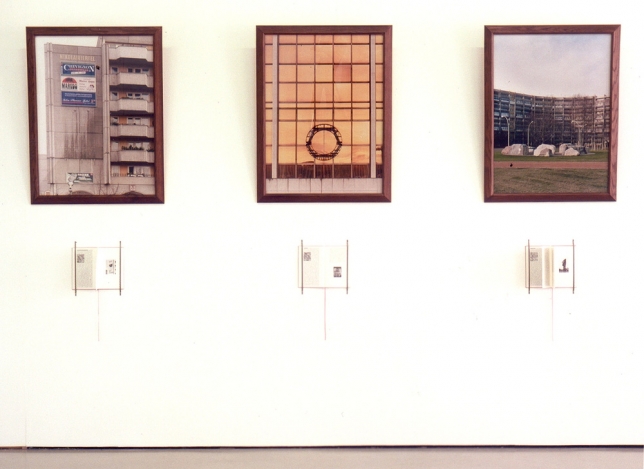 Sophie Calle „The Detachment - Die Entfernung“, exhibition view at Arndt & Partner (1996) 