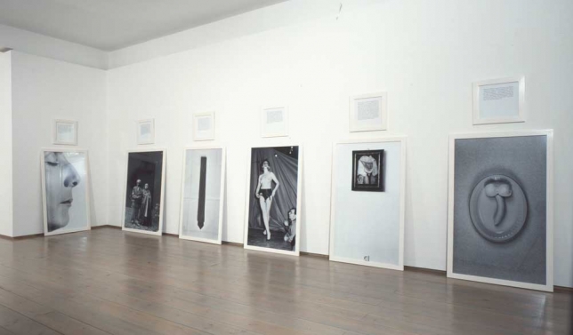Sophie Calle “The True Stories”, installation view at Arndt & Partner, Berlin), 2004, Photo: Bernd Borchardt 